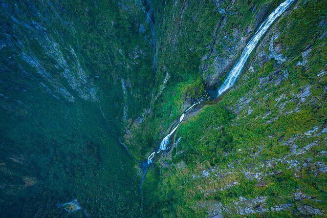 Sutherland Falls Helicopter Scenic Flight from Milford Sound - An Insider Look at the Sutherland Falls Helicopter Scenic Flight