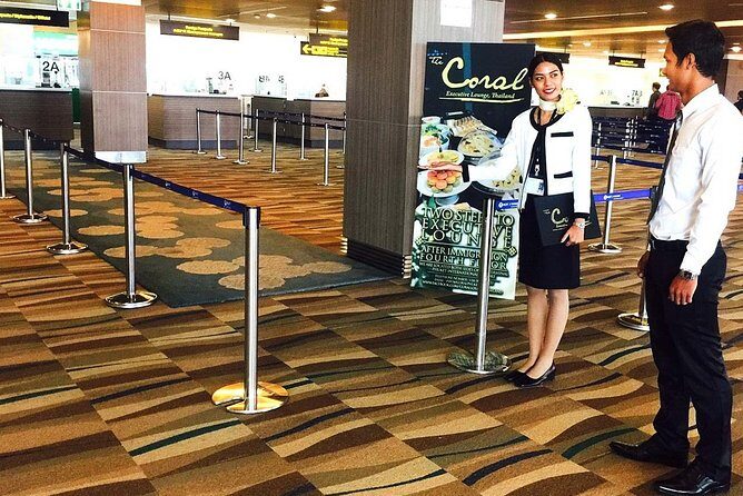 Suvarnabhumi Airport Fast-Track Immigration with Personal Guide - Lounge Access – Rest and Refresh