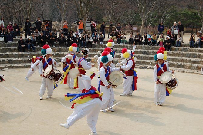 Suwon Hwaseong Fortress and Korean Folk Village Day Tour from Seoul - Key Points