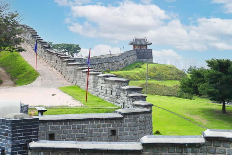 Suwon Hwaseong Fortress & Jangtaesan Tour: Autumn Leaves - Escaping to Jangtaesan: A Tranquil Mountain Retreat