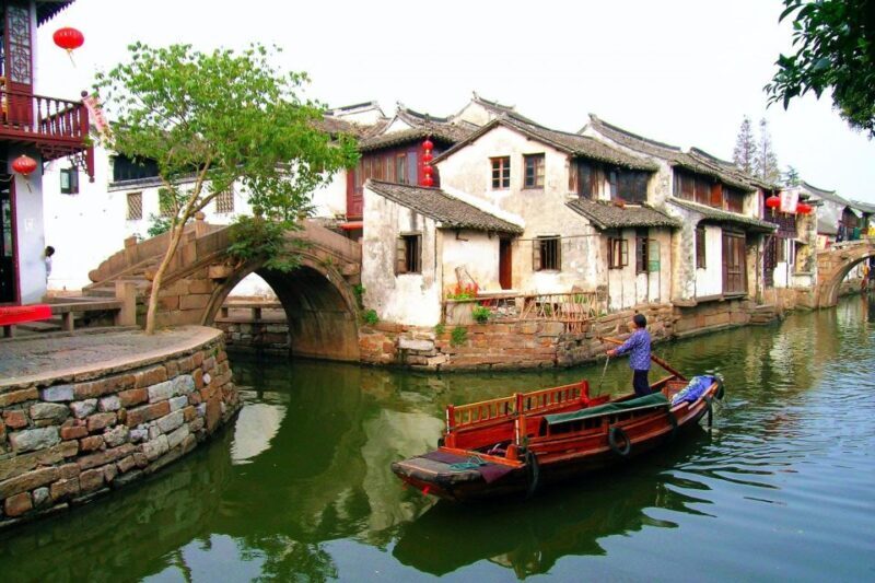 Suzhou: Gardens and Tongli or Zhouzhuang Water Town - Suzhou: Gardens and Tongli or Zhouzhuang Water Town — An In-Depth Review
