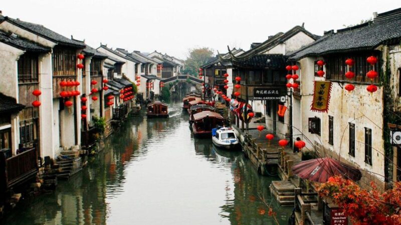 Suzhou: Gardens and Tongli or Zhouzhuang Water Town - Water Towns: Tongli or Zhouzhuang