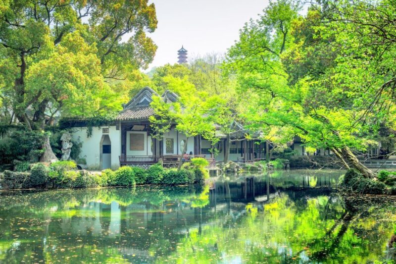 Suzhou: Gardens and Tongli or Zhouzhuang Water Town - Who Will Love This Tour?