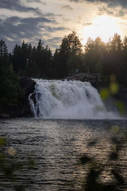 Swedish Lapland: Midnight Sun Photography Workshop - An In-Depth Look at the Swedish Lapland Midnight Sun Photography Workshop