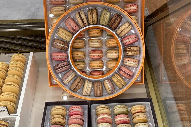 Sweet Gourmet Walk in the Marais - Key Points