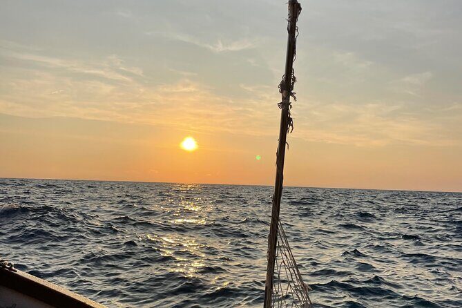 Swim&Enjoy 5 terre on the PINK Hyena with Captain Jenny! - Who Should Book This Tour?