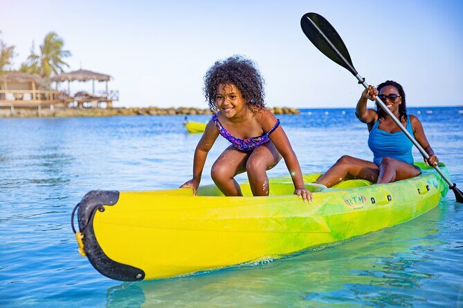 Swimming Pigs and Pearl Island Beach Escape - In-Depth Review of the Tour