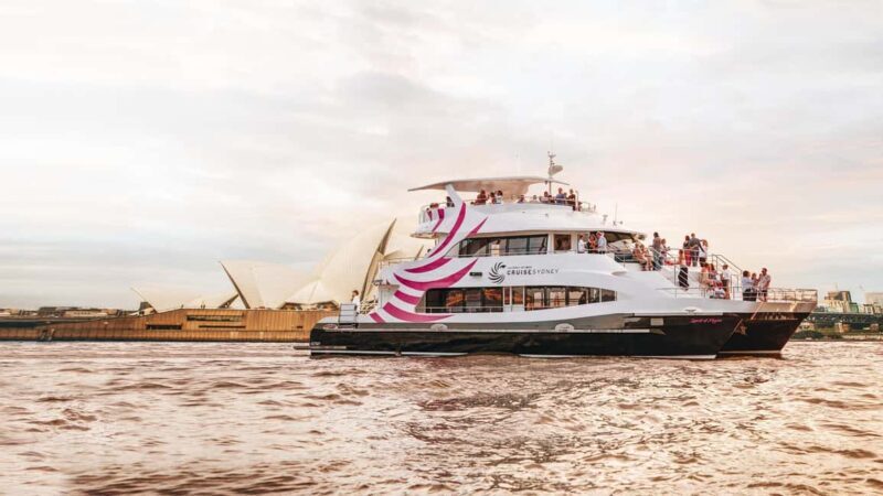 Sydney: Dinner Cruise with 3-Course Meal - Who Will Love This Experience?