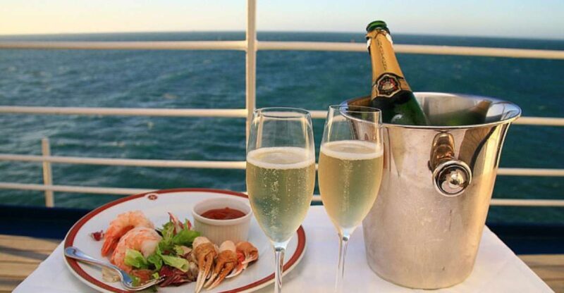 Sydney Harbour: 3-Hour Lunch Cruise with Live Music - A Detailed Look at the Experience