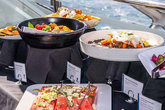 Sydney Harbour Glass Boat Lunch Cruise with Buffet - The Experience and Its Setting