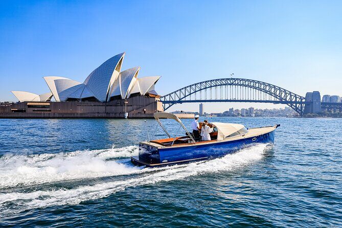 Sydney Harbour Iconic Sunset Selfies Tour - A Close Look at the Sydney Harbour Sunset Selfies Tour