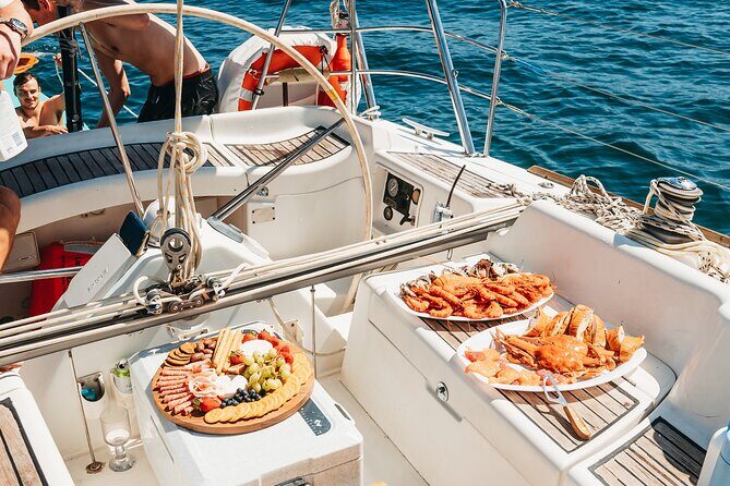 Sydney Harbour Sail Like a Local Lunch Tour - In-Depth Review of the Sydney Harbour Sail Like a Local Lunch Tour