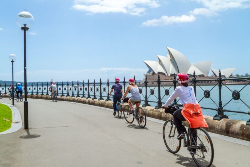 Sydney: Iconic Sights 4-Hour Bike Tour - Key Points
