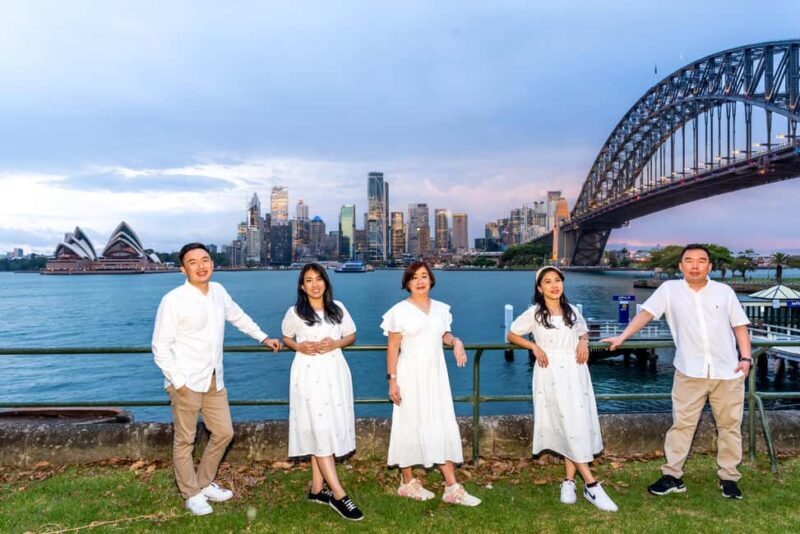 Sydney: Private Tour with Photography plus a Harbour Cruise - FAQs