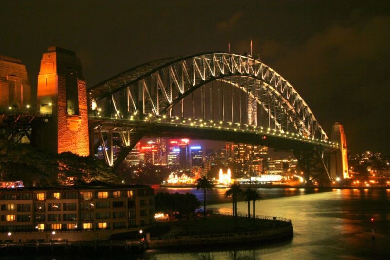 Sydney: Spirits of the Rock and Dark Past Walking Tour - The Guide and the Experience