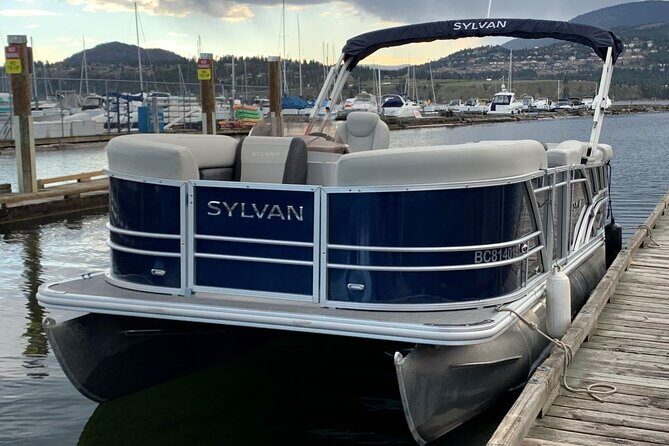 Sylvan Mirage Cruise Pontoon Boat Rental - Sylvan Mirage Cruise Pontoon Boat Rental: A Relaxed Day on Okanagan Lake