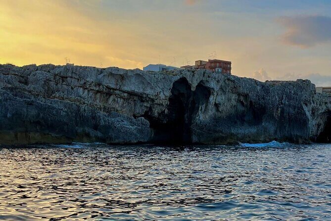 Syracuse: Boat tour with Aperitif 2 hours - An In-Depth Look at the Syracuse Boat Tour