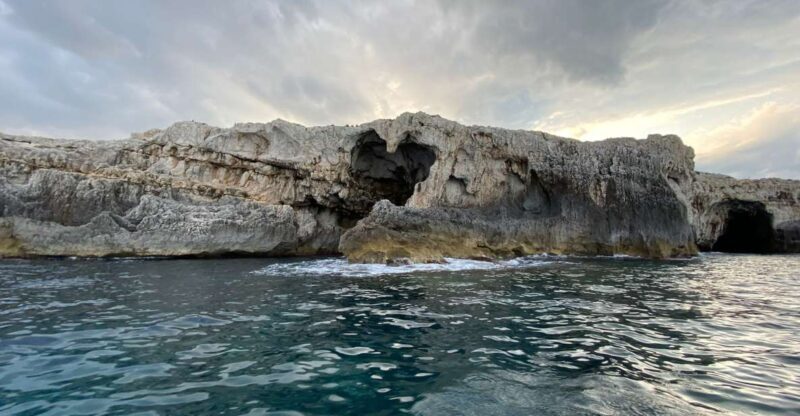 Syracuse: Boat Trip of Ortigia Island and Sea Caves - Who Should Take This Tour?