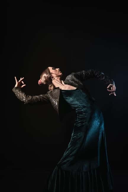 Tablao Flamenco La Exclusiva in Seville and Tinto de Verano - The Sum Up