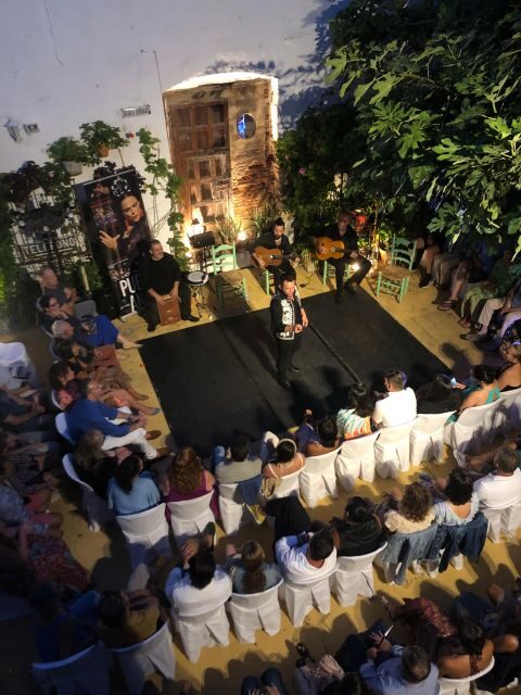 Tablao Flamenco La Puerta Ancha entrance ticket - Discovering La Puerta Ancha: A Genuine Flamenco Experience