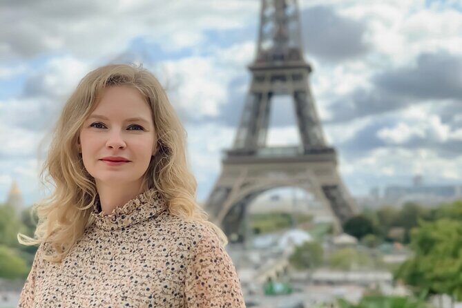 Table Manners a la française - A Practical and Engaging Tour of French Table Manners in Paris