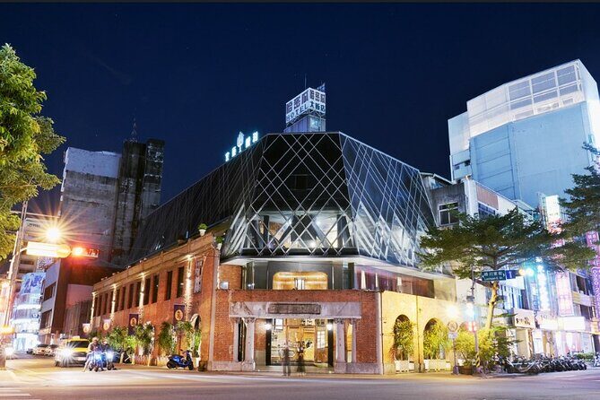 Taichung City Landmarks and Gaomei Wetlands Day Tour from Taipei - Detailed Review of the Taichung Landmarks & Gaomei Wetlands Tour