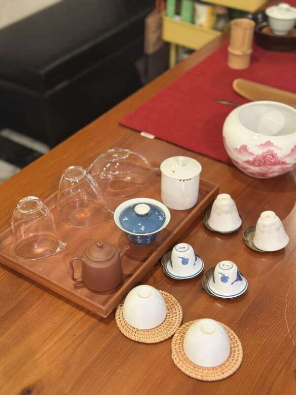 Tainan Culture Trip: Chinese Tea Ceremony_Oolong Tea - Tainan Culture Trip: Chinese Tea Ceremony – Oolong Tea