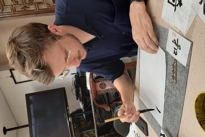 Taipei Calligraphy Workshop (DIY incl.) - Key Points