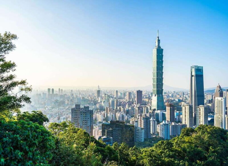 Taipei: Classic Landmarks Day Tour - Who Should Consider This Tour?