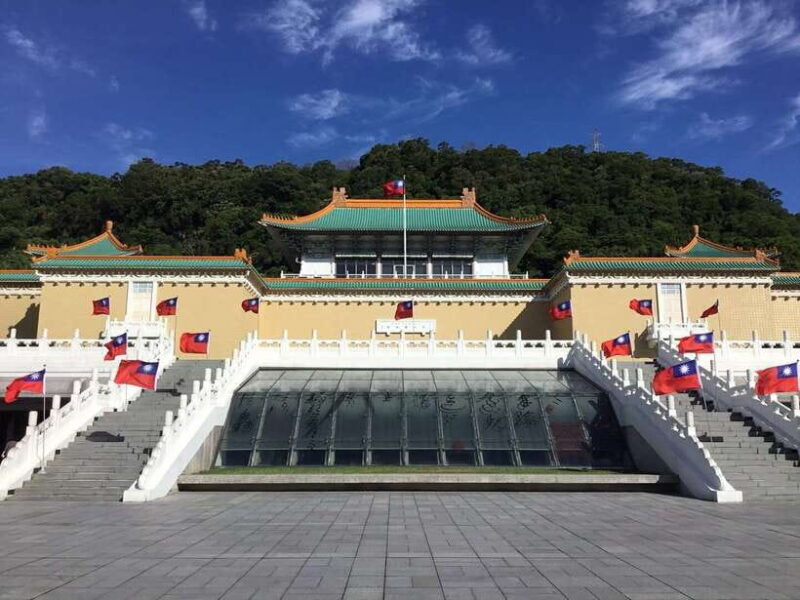 Taipei: Morning City Tour with National Palace Museum Entry - Key Points