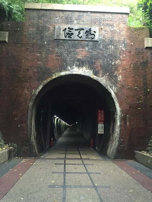 Taipei Private Spiritual Tour with Afternoon Tea & Cycling - Authentic Experiences and Unique Highlights