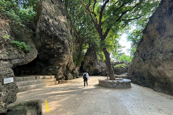 Taiwan Tour Bus Siao Liuchiu-Coral Island One Day Tour - Discovering Xiao Liuchiu Coral Island: A Practical Guide