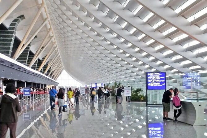 Taiwan TST : Taipei / Taoyuan Airport Pick-up or Drop-off - Taipei / Taoyuan Airport Pick-up or Drop-off: A Practical and Comfortable Start to Your Taiwan Journey