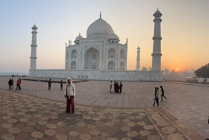 Taj Mahal, Agra Fort and Baby Taj Day Tour from Delhi by Car - What We Think About the Tour