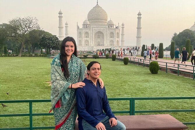 Taj Mahal, Agra Fort & Baby Taj Tour from Delhi with Meal - Key Points