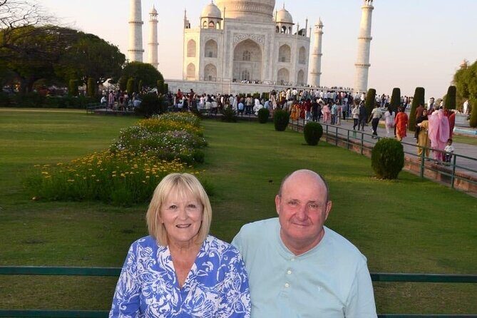 Taj Mahal & Agra Private Trip by Car from Delhi with 5 Star Meal - Who Should Consider This Tour?