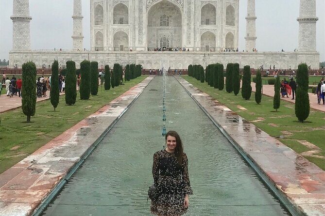 Taj Mahal Day Tour From Delhi By Private Cab -All Inclusive - What Reviewers Say