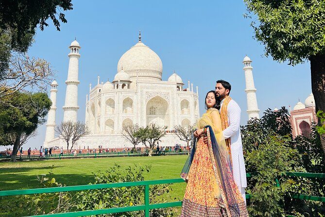 Taj Mahal Day Tour from Delhi by Superfast Train - TOP RATED TOUR - A Deep Dive into the Experience