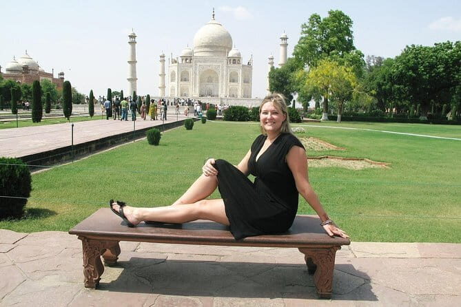 Taj Mahal Day Trip Including Same Day Flights from Mumbai - Practical Considerations