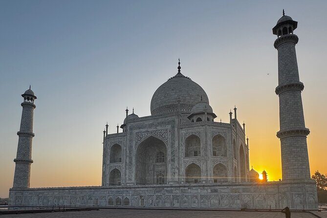 Taj Mahal Luxury Tour By SUPERFAST Train From Delhi - Who Is This Tour Best For?