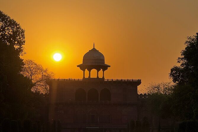 Taj Mahal Luxury Tour By SUPERFAST Train From Delhi - FAQs