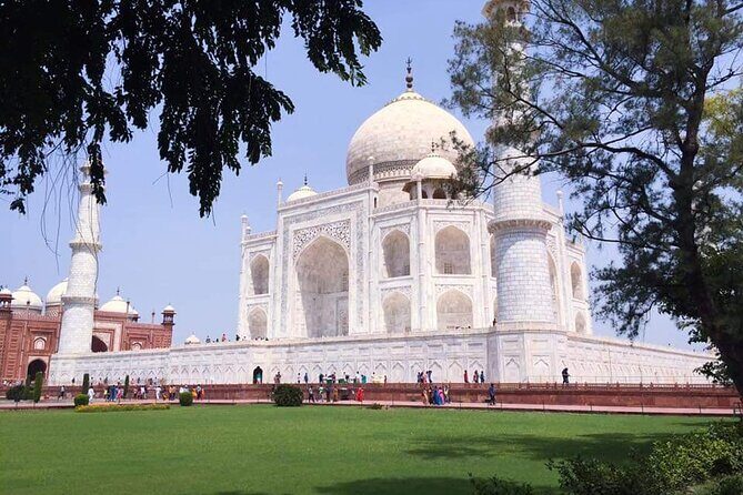 Taj Mahal Skip The Line - Taj Mahal Tickets - A Deep Dive into the Experience