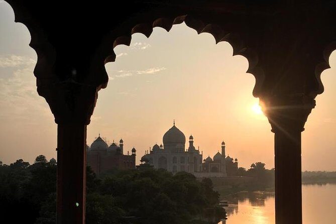 Taj mahal skip the line ticket and guide - Practical Tips for Travelers