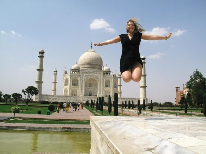 Taj Same Day by local Flights From Mumbai - An Efficient Day Trip to the Taj Mahal from Mumbai