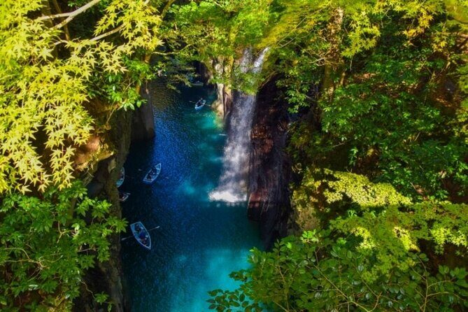 Takachiho Gorge Miyazaki Day Private Tour From Fukuoka - A Deep Dive into the Takachiho Gorge Private Tour