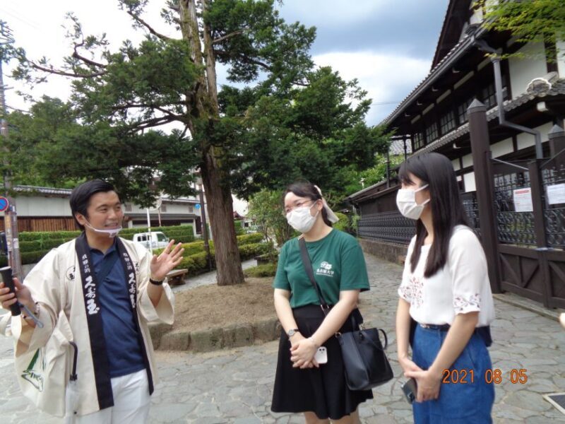 Takayama: Old Town Guided Walking Tour 45min. - A Detailed Look at the Takayama Old Town Guided Walk
