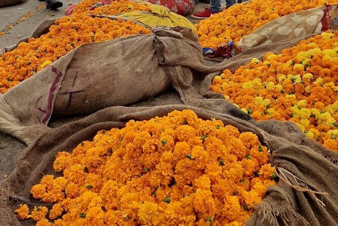 Take in the Beauty of an Early Morning with Fresh Flowers - Exploring Jaipur’s Dawn: A Practical, Detailed Review