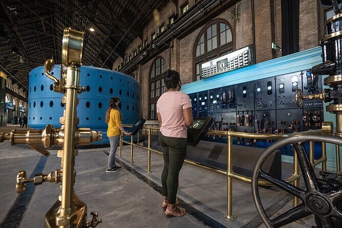 Takes Flight and Table Rock Niagara Discovery Walk - Source