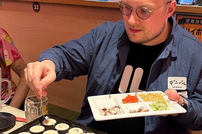 Takoyaki Party & Shinjuku Night Tour in Tokyo Unlimited Drinks - Key Points