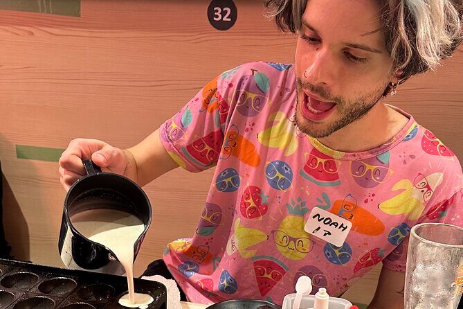 Takoyaki Party & Shinjuku Night Tour in Tokyo Unlimited Drinks - The Optional Night Walk and Iconic Shinjuku Sights